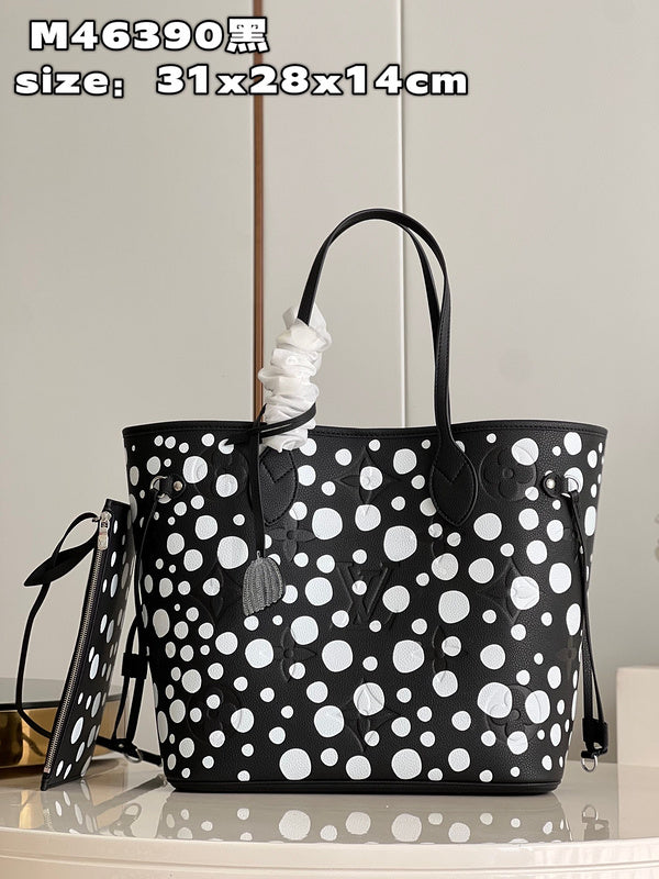 Alice Bags- Louis Vuittons  - 15916