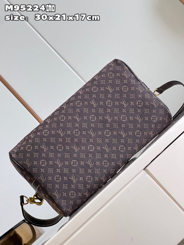 Alice bags - Louis Vuittons  - 15335