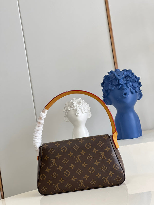 Alice Bags- Louis Vuittons  - 16625