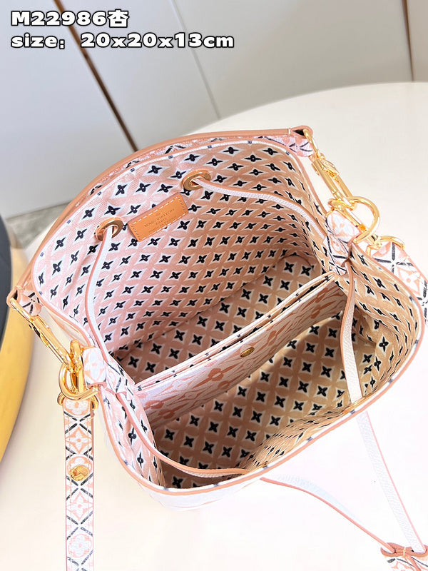 Alice bags - Louis Vuittons  - 15155