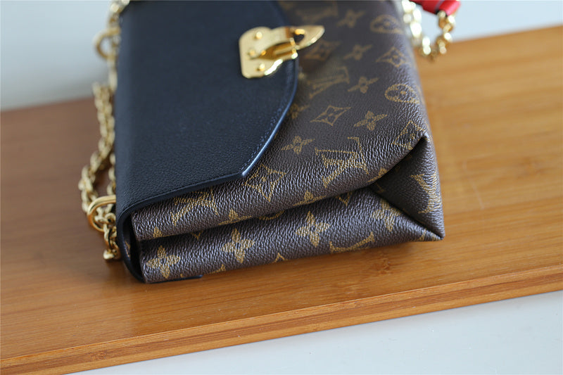 Alice bags - Louis Vuittons  - 7827