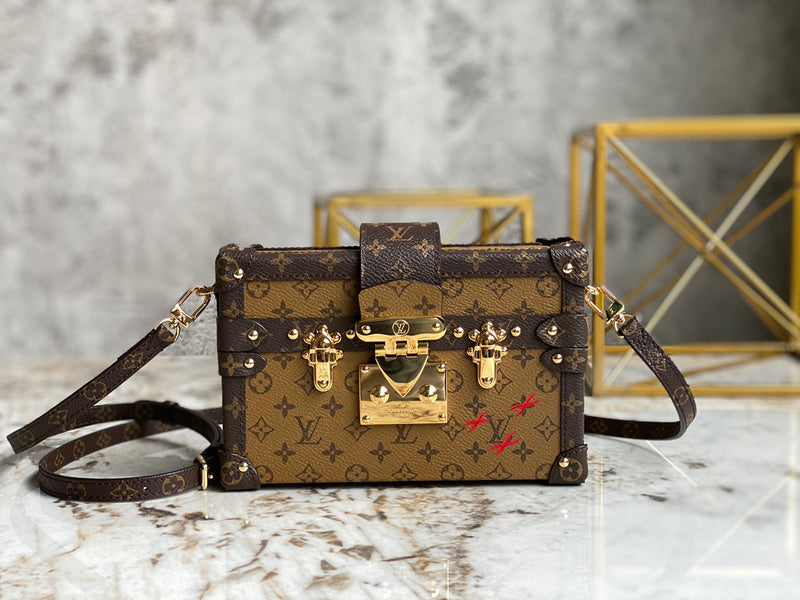Alice bags- Louis Vuittons  - 16680