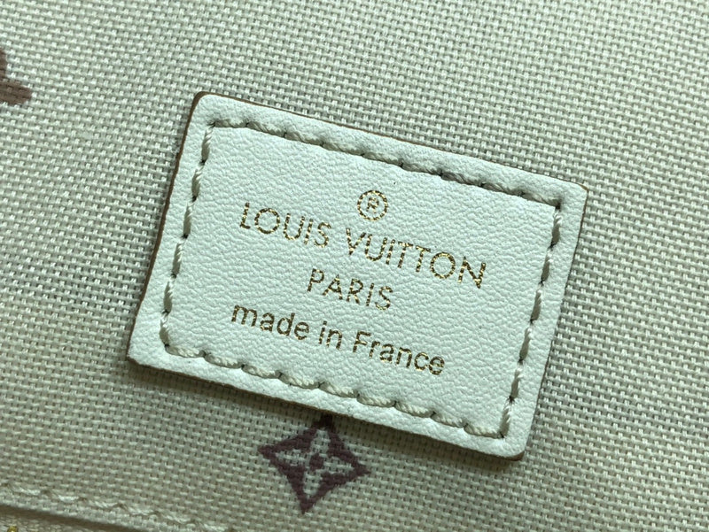 Alice Bags- Louis Vuittons  - 16721