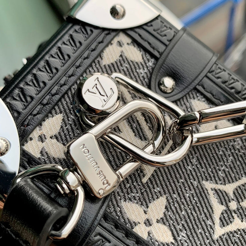 Alice Bags- Louis Vuittons  - 16046