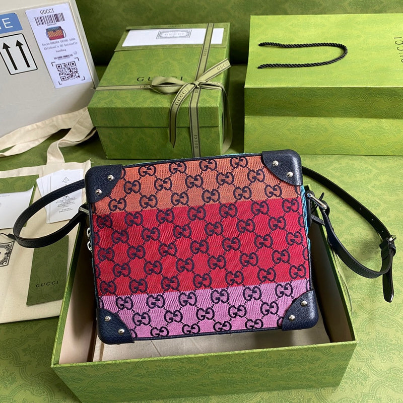 Gucci   Luxury Bags  1059