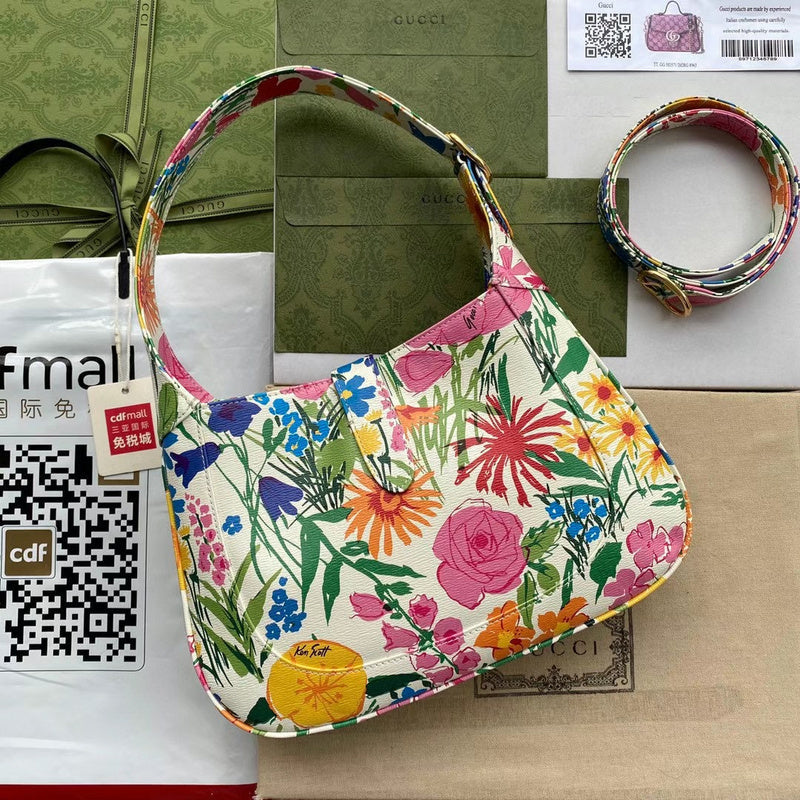 Gucci   Luxury Bags  1043