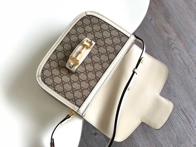 Gucci   Luxury Bags  1088