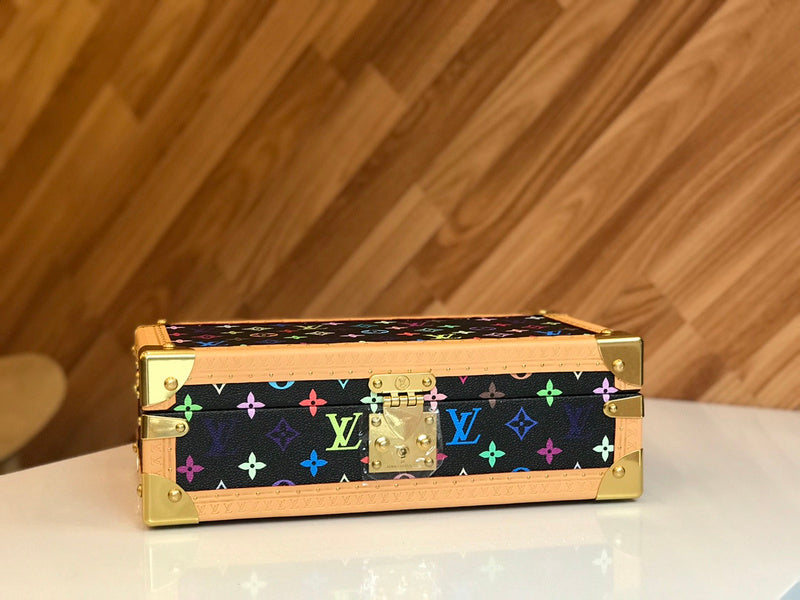 Alice Bags- Louis Vuittons  - 15997