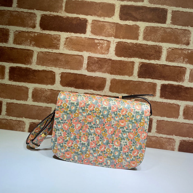 Gucci   Luxury Bags  1089
