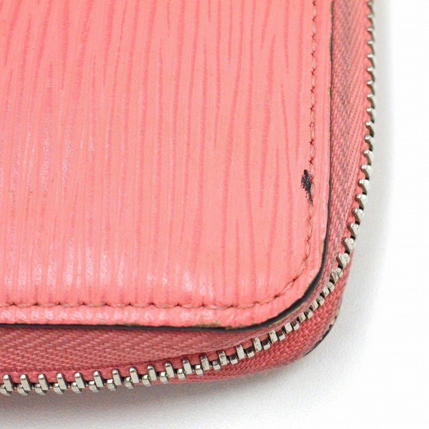Louis Vuitton Epi  Epi Leather Long Wallet (Bi-Fold)
