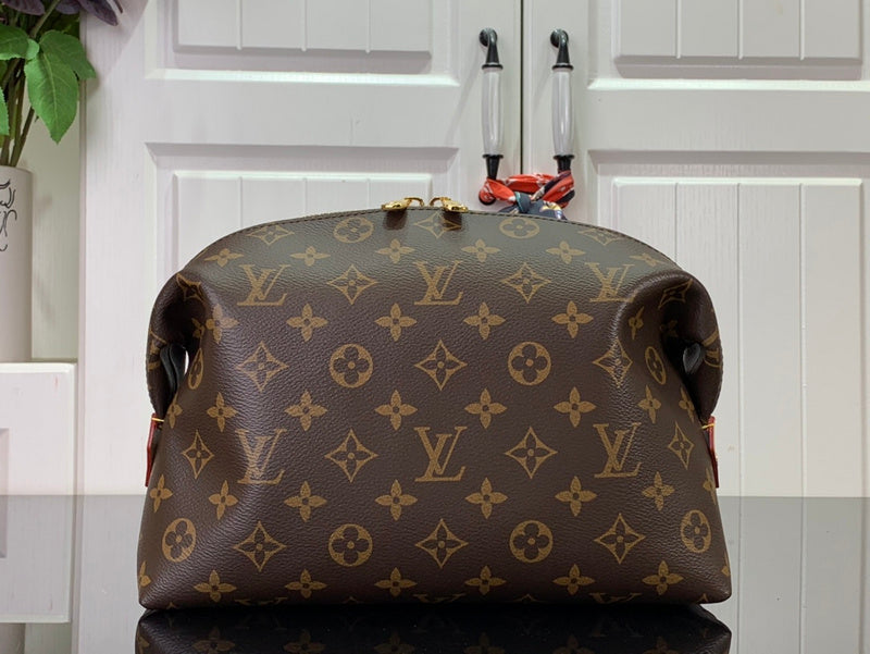 Alice bags - Louis Vuittons  - 15810