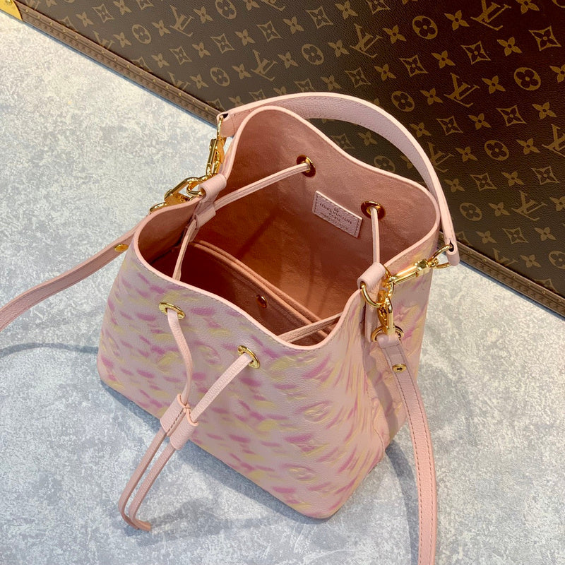 Alice Bags- Louis Vuittons  - 16566