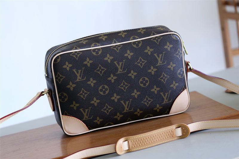 Alice bags - Louis Vuittons  - 7884