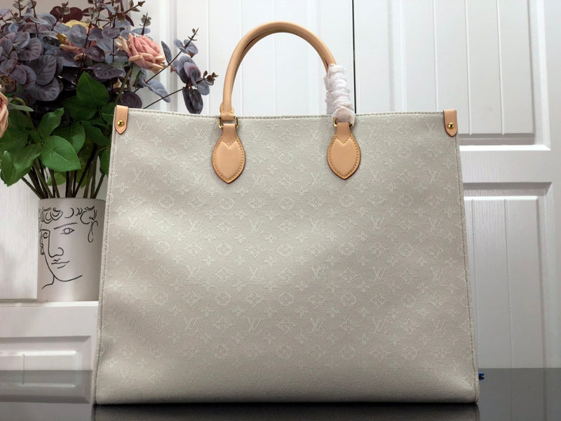 Alice Bags- Louis Vuittons  - 16500