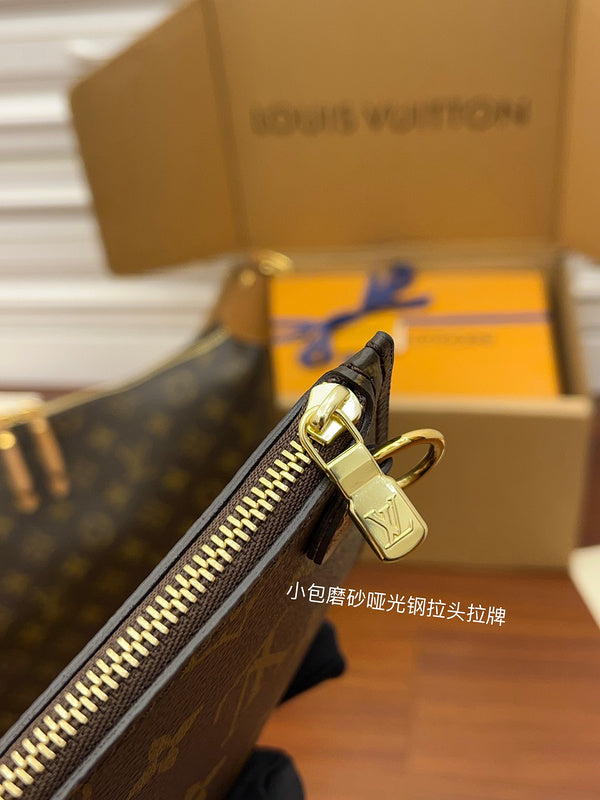 Alice Bags- Louis Vuittons  - 16079