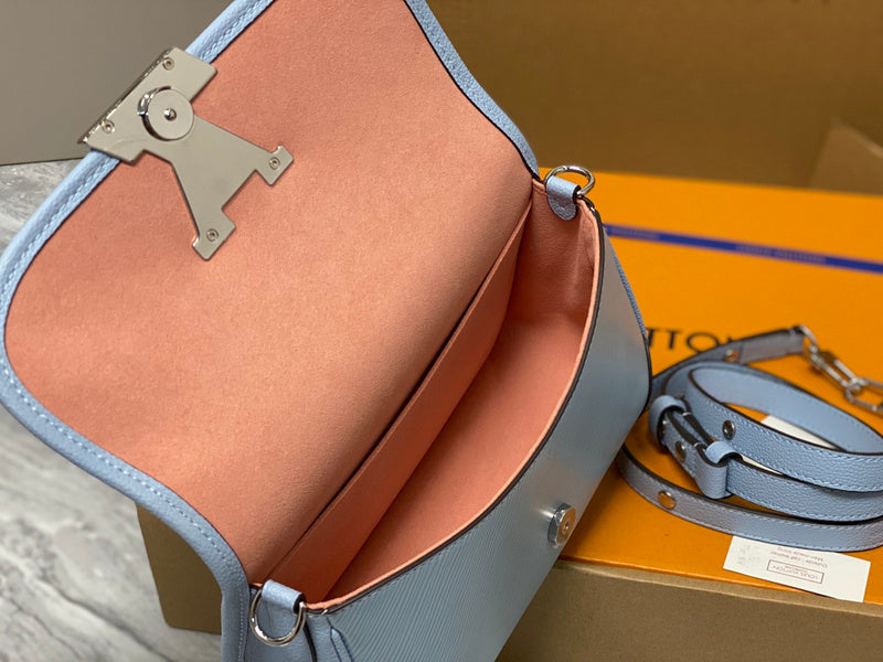 Alice bags - Louis Vuittons  - 15177