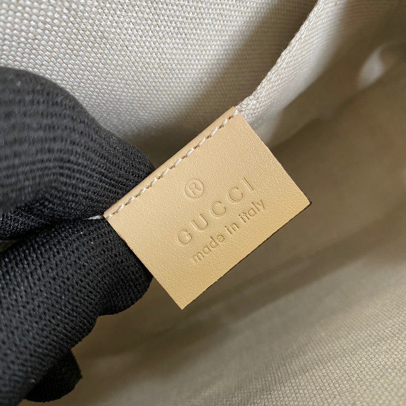 Gucci   Luxury Bags  1030
