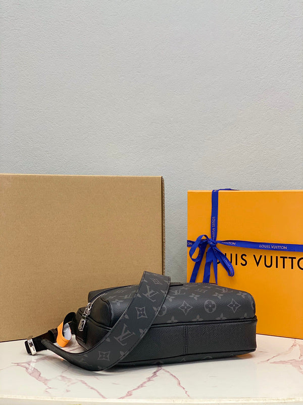 Alice Bags- Louis Vuittons  - 16243