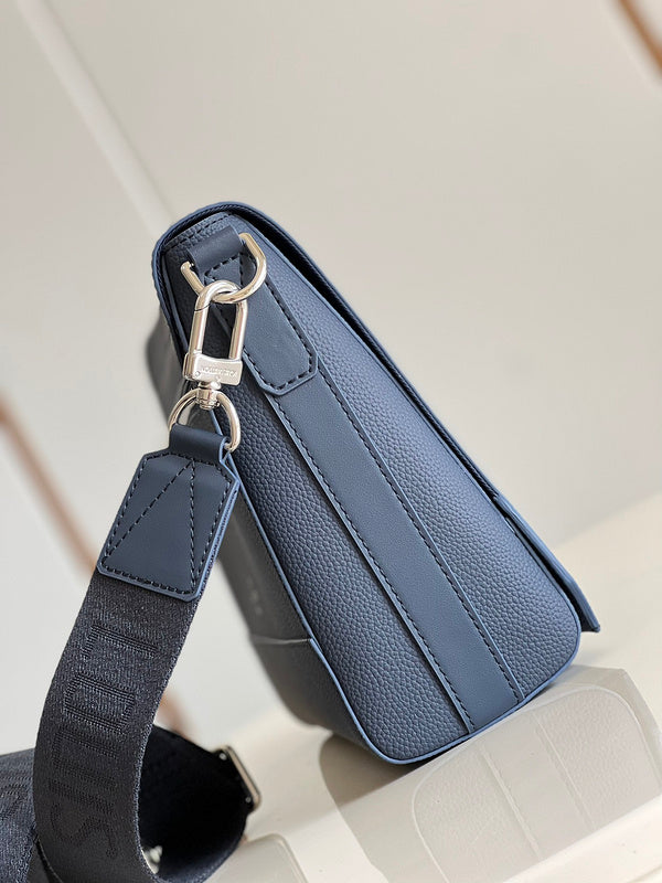 Alice Bags- Louis Vuittons  - 16128