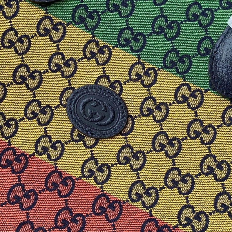 Gucci   Luxury Bags  993