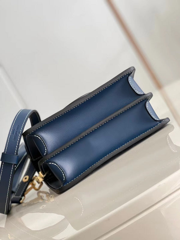 Alice Bags- Louis Vuittons  - 16498