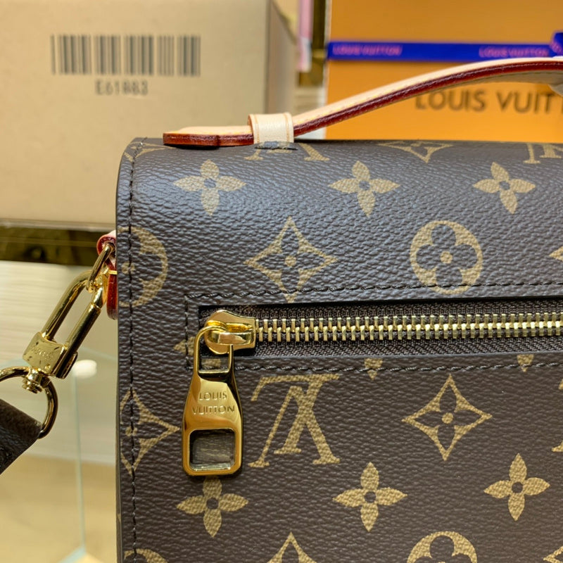 Alice bags- Louis Vuittons  - 16665
