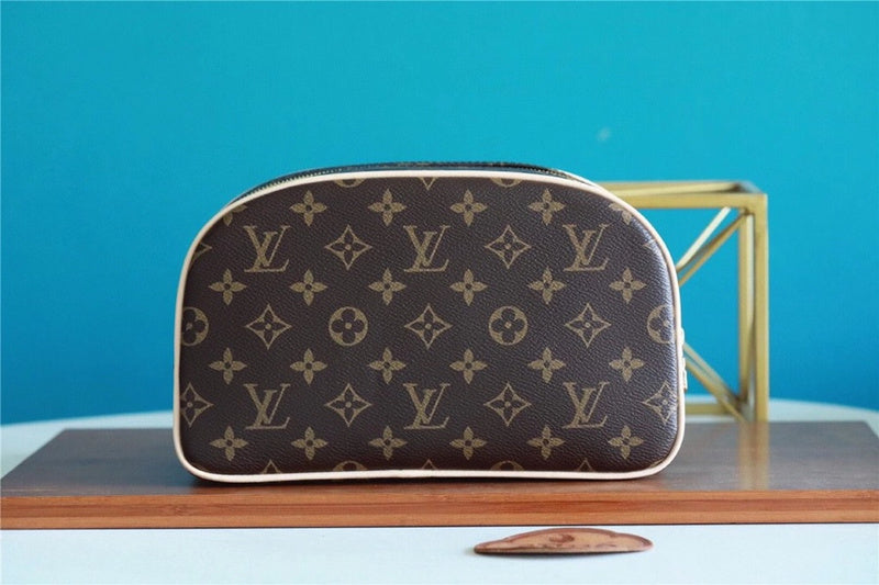 Alice bags - Louis Vuittons  - 10671