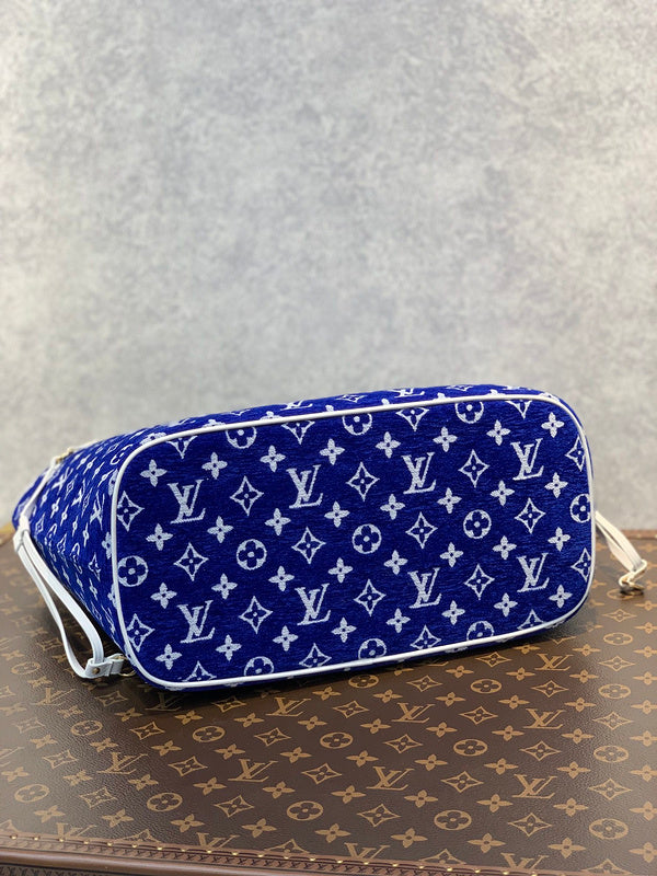 Alice Bags- Louis Vuittons  - 16601