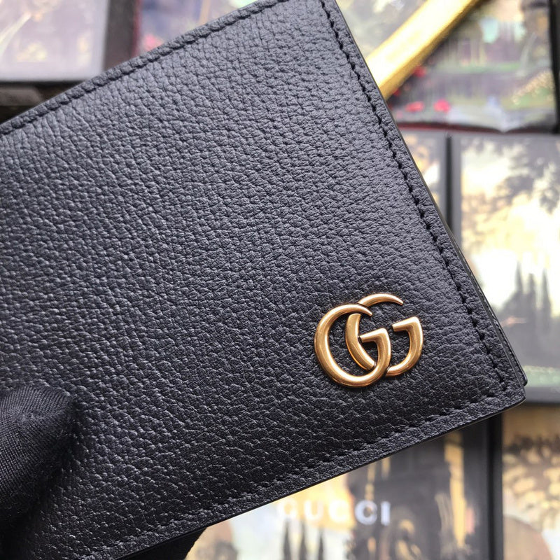 Gucci   Luxury Bags  943