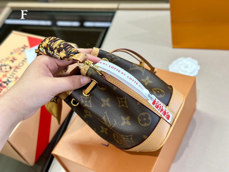 Alice bags - Louis Vuittons  - 15017