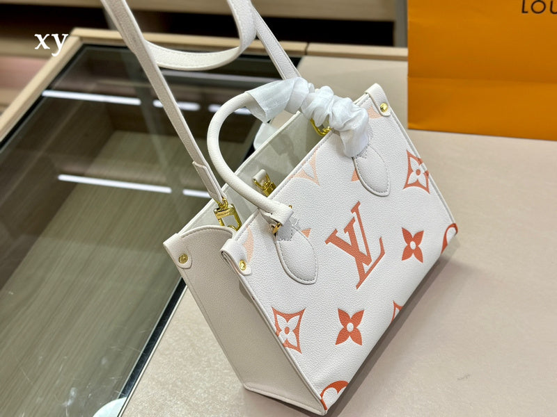 Alice bags - Louis Vuittons  - 15050