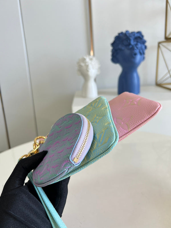 Alice Bags- Louis Vuittons  - 16394
