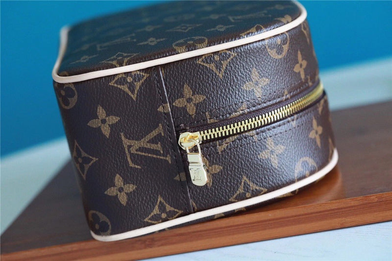 Alice bags - Louis Vuittons  - 10671