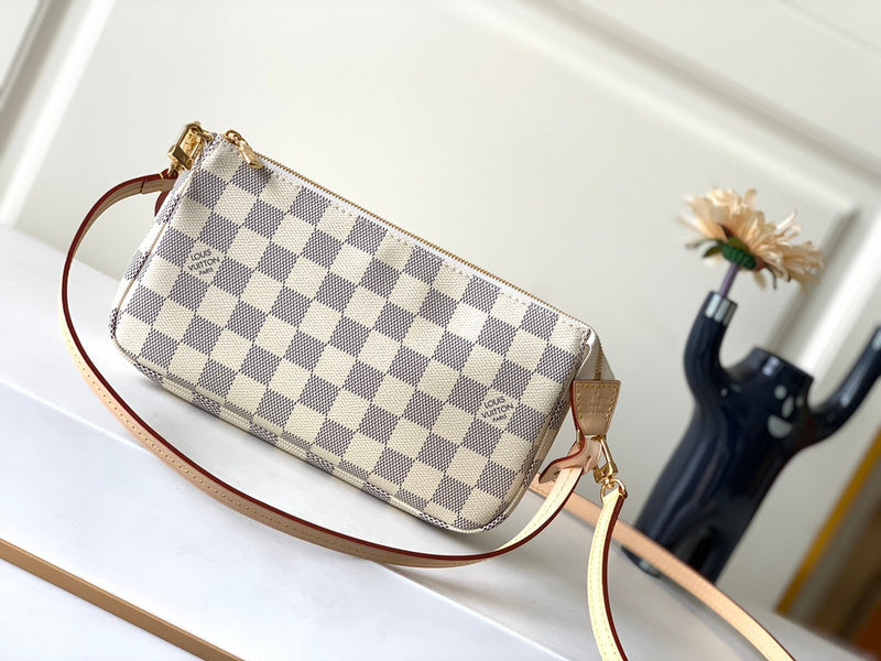 Alice Bags- Louis Vuittons  - 16295