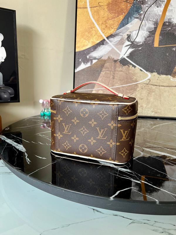 Alice bags - Louis Vuittons  - 15731