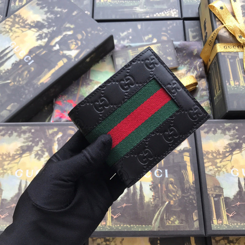 Gucci   Luxury Bags  952
