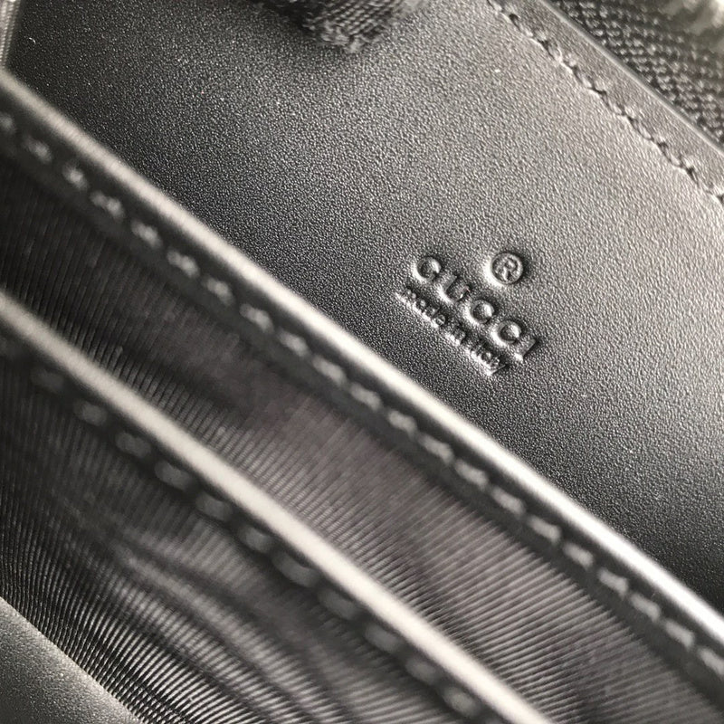 Gucci   Luxury Bags  925