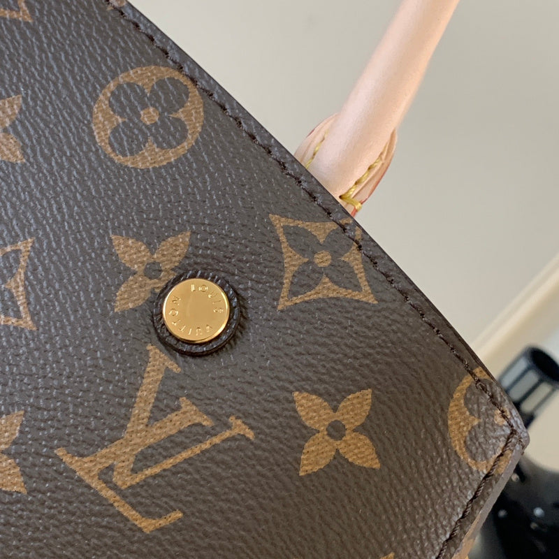 Alice Bags- Louis Vuittons  - 16300