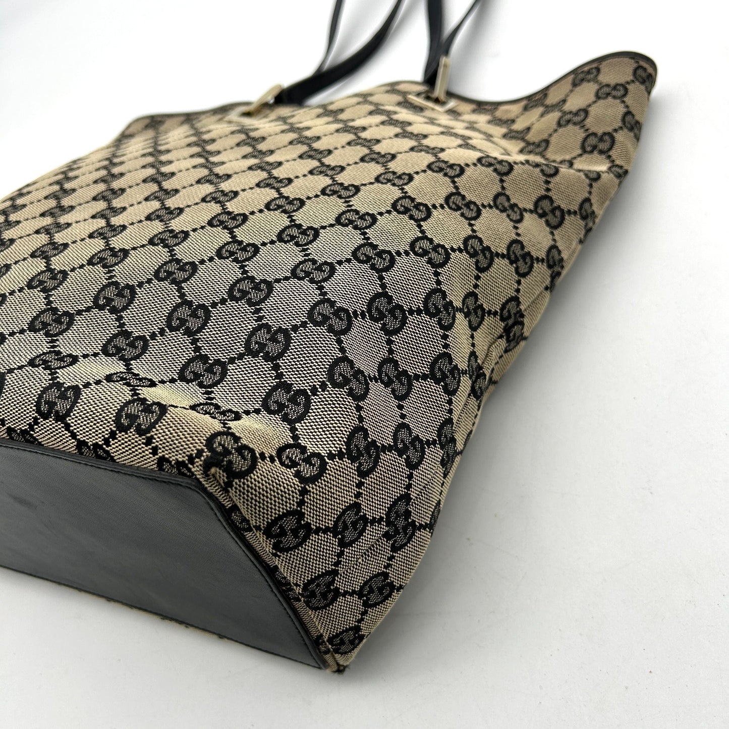 Gucci GG Canva Tote - Grey Totes, Handbags gu6610ba