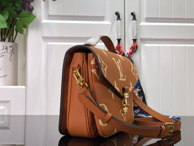 Alice Bags- Louis Vuittons  - 16507