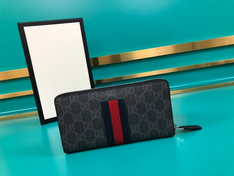 Gucci   Luxury Bags  946