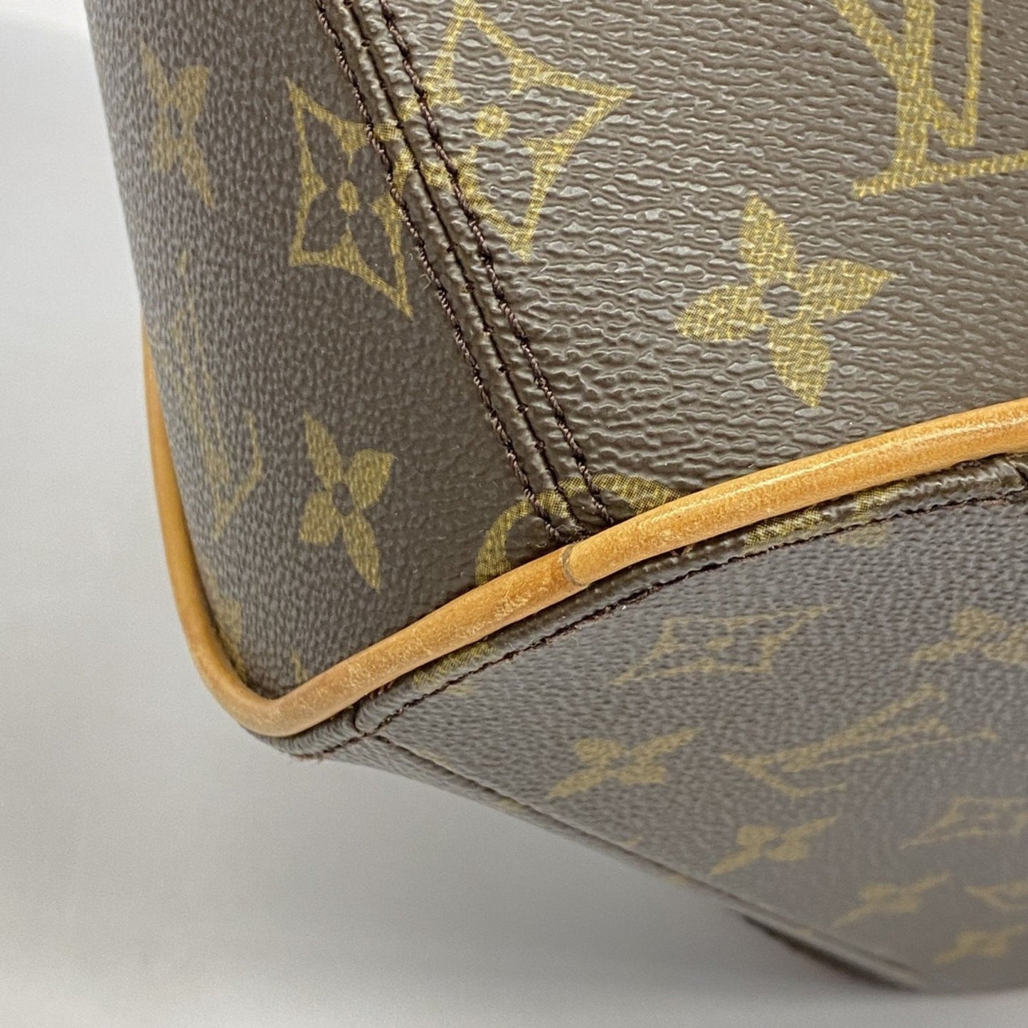 Louis Vuitton  Handbag