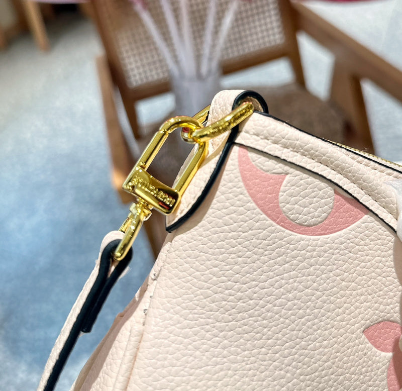 Alice bags - Louis Vuittons  - 14850