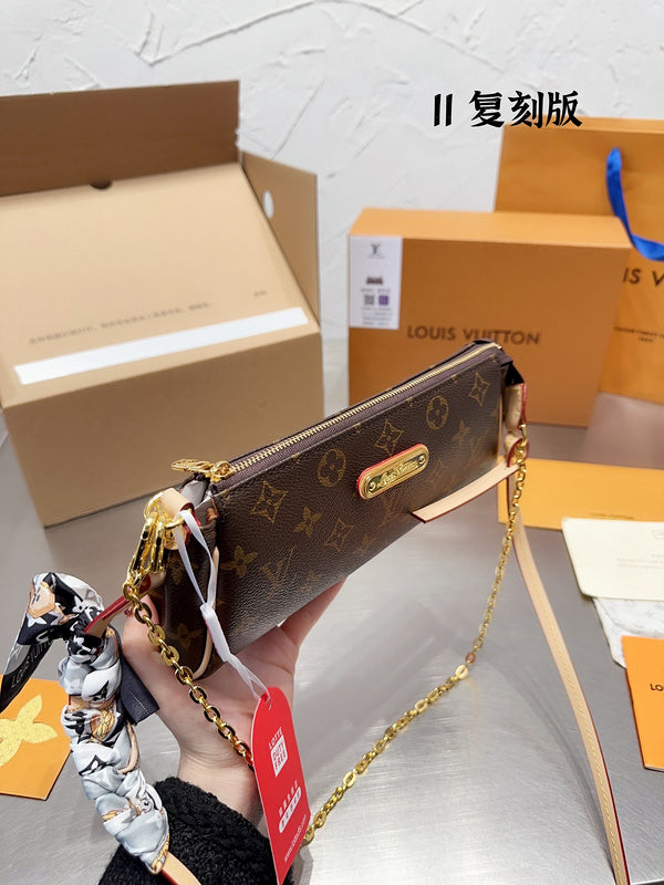 Alice bags - Louis Vuittons  - 15131