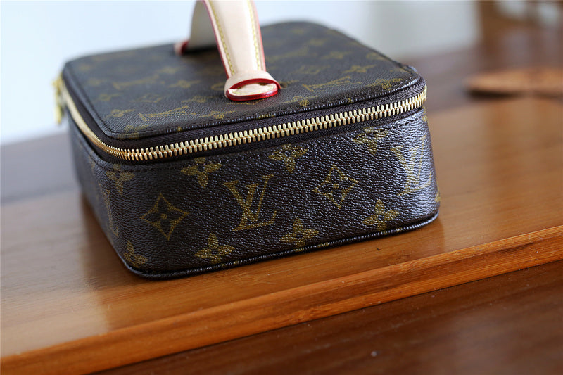 Alice bags - Louis Vuittons  - 9372