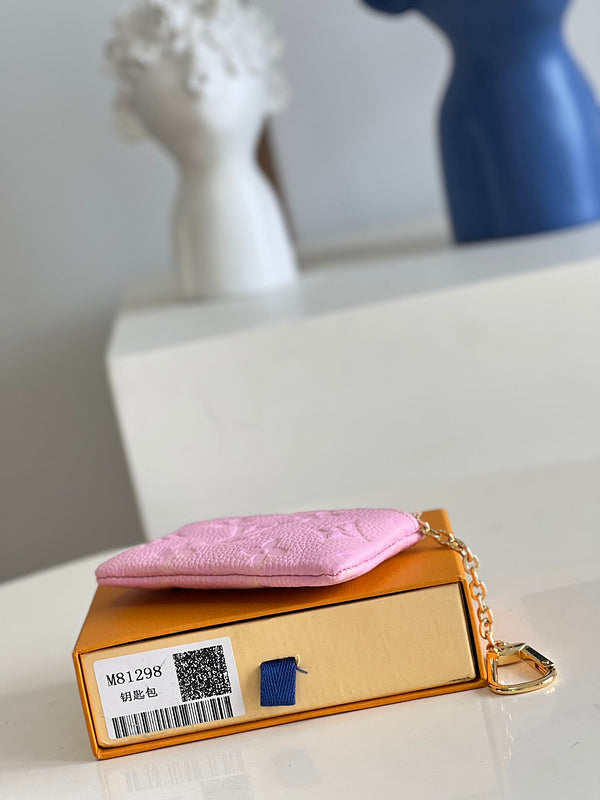 Alice Bags- Louis Vuittons  - 16393