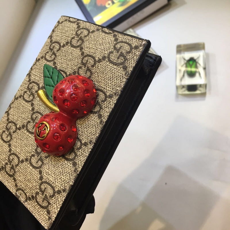 Gucci   Luxury Bags  1367