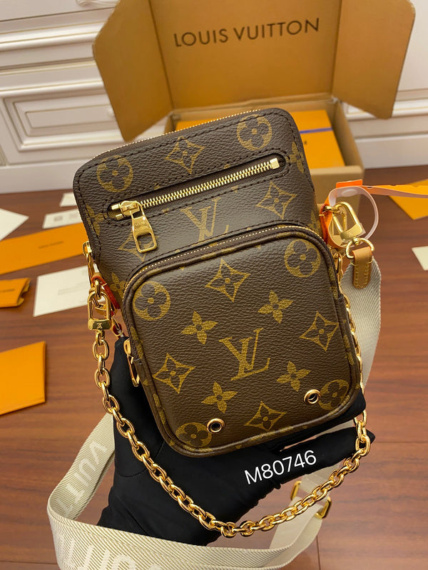 Alice Bags- Louis Vuittons  - 16515