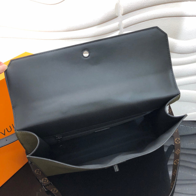Alice Bags- Louis Vuittons  - 16278