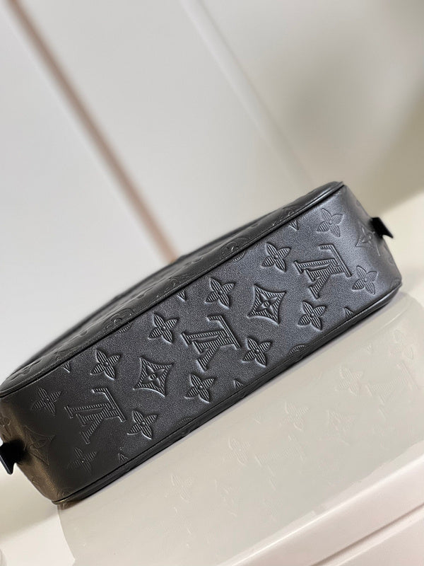 Alice Bags- Louis Vuittons  - 16228